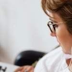 Интеграция развлекательных платформ с технологиями умного дома